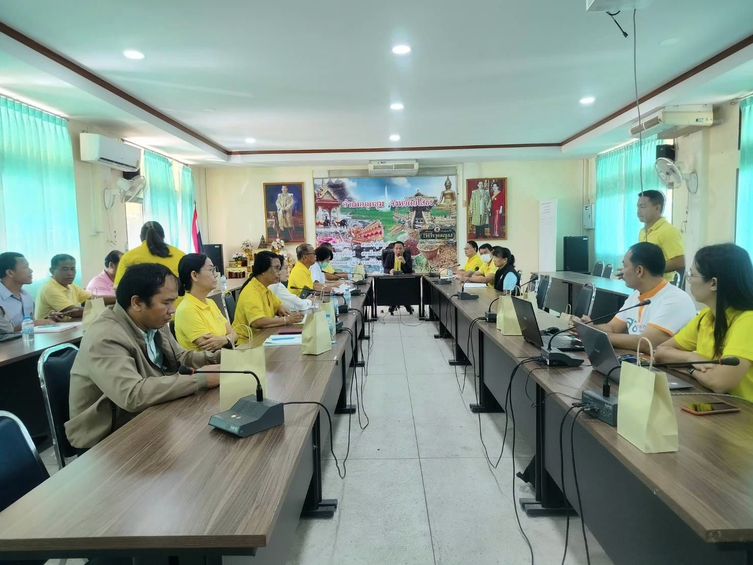 ประชุมคณะกรรมการพัฒนาคุณภาพชีวิตระดับอำเภอ(อพช) อำเภอกุดชุม