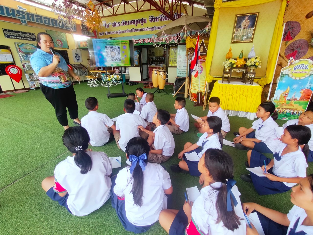 ต้อนรับคณะครูและนักเรียนจาก โรงเรียนเทศบาล ๑ กุดชุมคุรุราษฎร์บำรุง  เพื่อเข้าศึกษา แหล่งเรียนรู้ ใน สกร.อำเภอระดับอำเภอกุดชุม