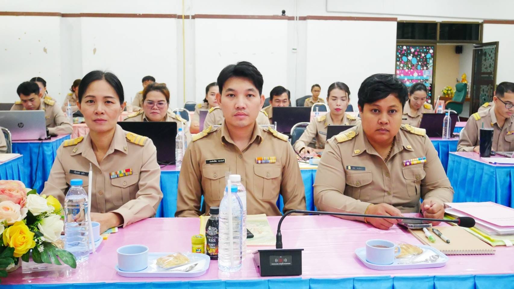 เข้าร่วมโครงการประชุมเชิงปฏิบัติการสรุปผลการดำเนินงาน ประจำปีงบประมาณ พ.ศ. 2567  โดยได้รับเกียรติจาก นายประพันธ์ ทองพราว ผู้อำนวยการ สกร.ประจำจังหวัดยโสธร ประธานในพิธีเปิดโครงการฯ และมอบเกียรติบัตรแก่ผู้เข้าอบรมในครั้งนี้