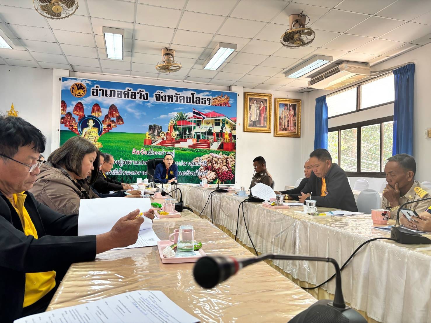 ร่วมประชุมเตรียมความพร้อมการจัดงานนมัสการหลวงปู่พระมหาแปลง และเทศกาลสุ่มเย็น อำเภอค้อวัง ประจำปี 2567 ครั้งที่ 2